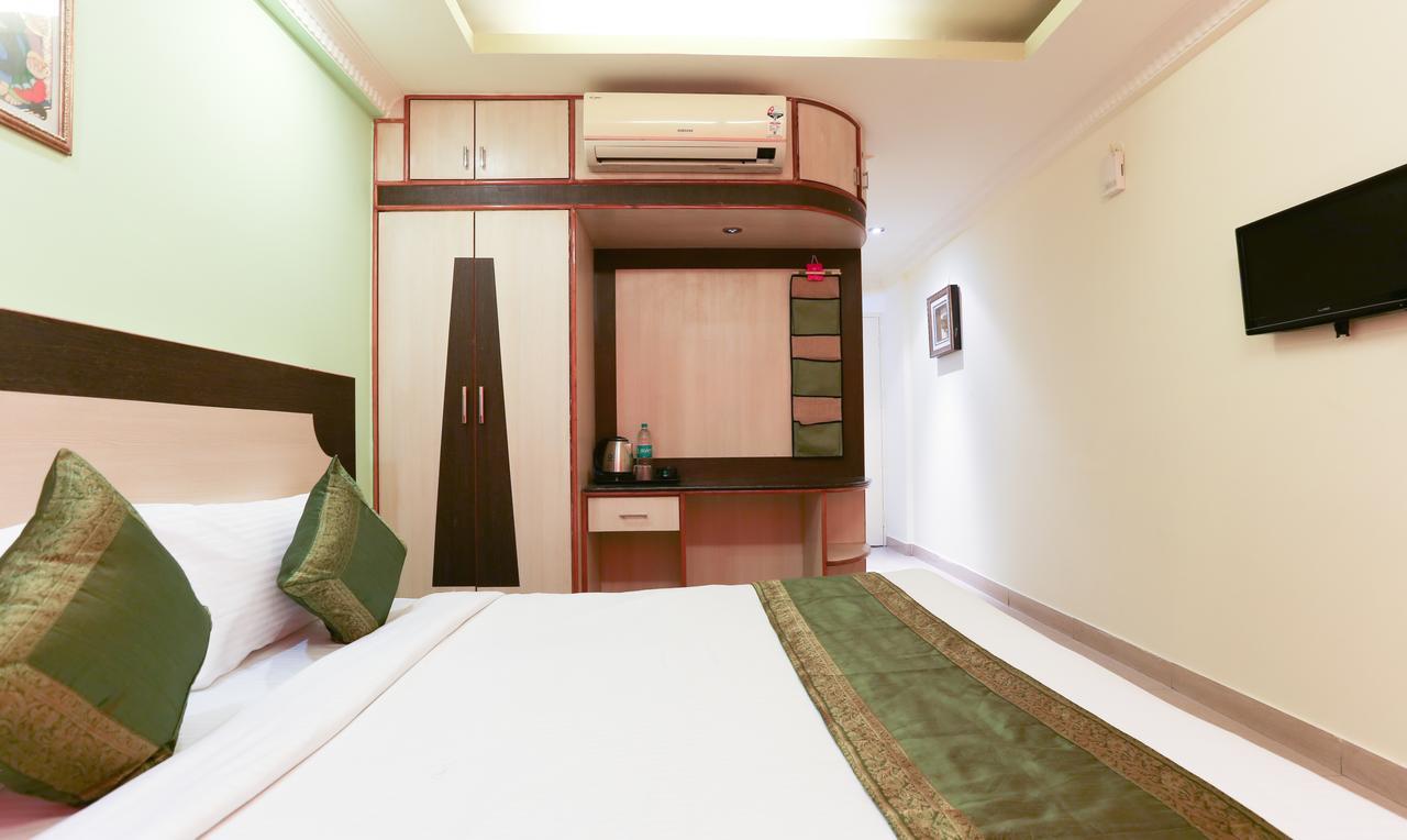 Treebo Trip Grand Regency Hotel Bangalore Bagian luar foto
