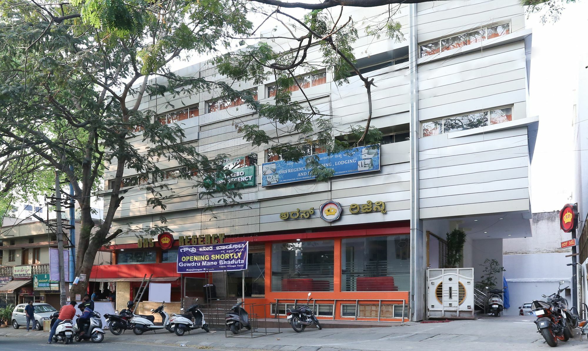 Treebo Trip Grand Regency Hotel Bangalore Bagian luar foto