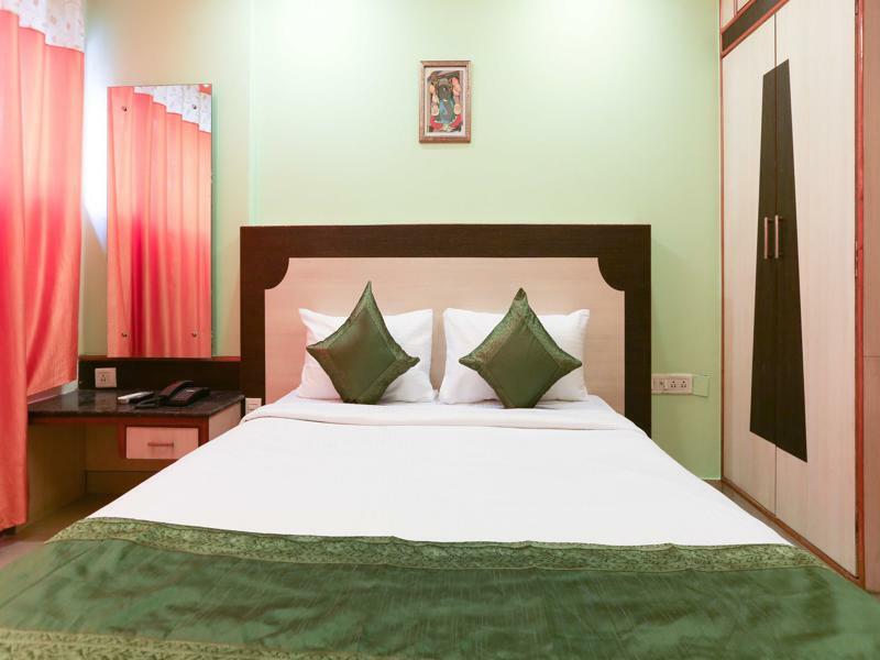 Treebo Trip Grand Regency Hotel Bangalore Bagian luar foto